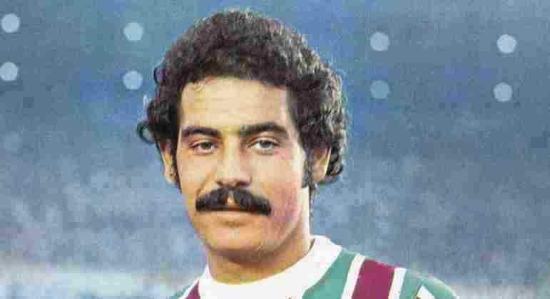Expoente da Máquina Tricolor, o meia vestiu a camisa 10 do Fluminense entre 1975 e 1978 e deixou seu nome marcado em Laranjeiras. Foram 57 gols em 159 jogos e uma série de títulos: Campeonato Carioca (1975 e 1976), Copa Viña Del Mar (2016), Torneio de Paris (1976), Troféu Teresa Herrera (1977).