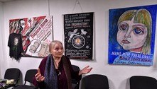 Polícia russa censura obras de exposição pacifista de artista idosa