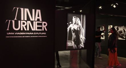 Exposição sobre Tina Turner no MIS, em São Paulo
