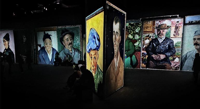 A exposição usa uma tecnologia de projeção para apresentar obras que marcaram a carreira do pintor A exposição usa uma tecnologia de projeção para apresentar obras que marcaram a carreira do pintor