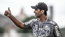 Técnico Fabián Bustos diz que Santos 'está tomando força'
