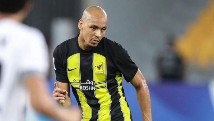 Outro brasileiro da lista, Fabinho deixou o Liverpool, da Inglaterra, rumo ao Al-Ittihad. A mudança comprometeu 4 milhões de euros (R$ 21 milhões), e ele passou a valer 38 milhões de euros (R$ 200,2 milhões)