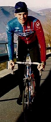 Fabio Casartelli - O ciclista italiano, 24 anos, bateu a cabeça em blocos de concreto ao se acidentar na 15ª etapa da Volta da França, em 18/7/1995, em Col de Portet d'Aspet, na França. 