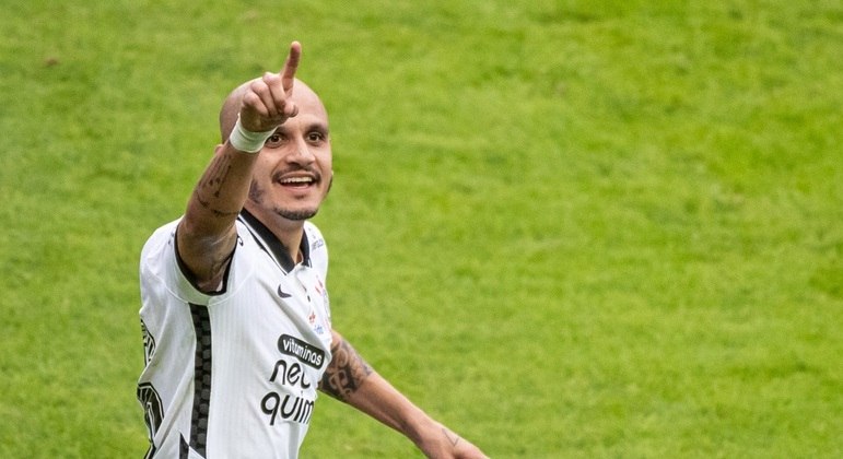 Fábo Santos, de pênalti, fez o gol da vitória do Corinthians sobre o América-MG
