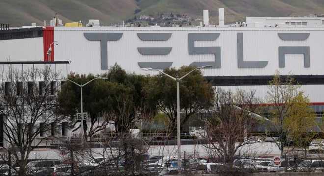 Fábrica da Tesla em Fremont, na Califórnia, nos Estados Unidos