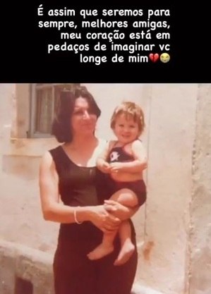 Famosa fez homenagem à mãe