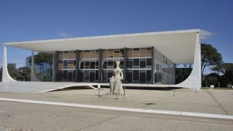 STF decide que governos devem garantir transporte público gratuito nas eleições