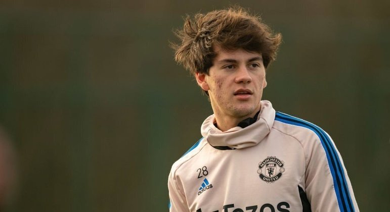 Facundo Pellistri não tem espaço no elenco do Manchester United