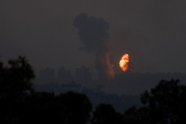 22º dia — O Exército de Israel alertou os habitantes da Faixa de Gaza no sábado (28) e afirmou que toda a região agora é um 