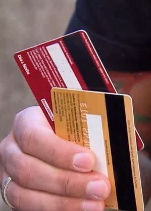 Maioria dos trabalhadores quer quitar dívidas do cartão de crédito