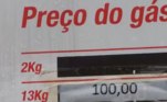 A lenha ganhou espaço na casa dos brasileiros na pandemia quando o botijão passou a custar mais de R$ 100. Agora, as pessoas se veem obrigadas a encontrar um substituto para o gás de cozinha