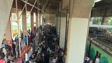 Com novas falhas nos trens da linha 9-Esmeralda, passageiros se aglomeram e reclamam de atraso
