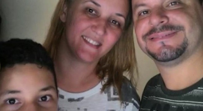 Filha é presa suspeita em caso de família encontrada carbonizada