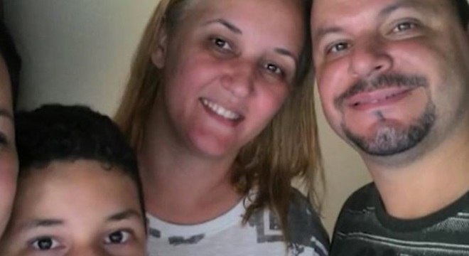 Filha é presa suspeita em caso de família encontrada carbonizada