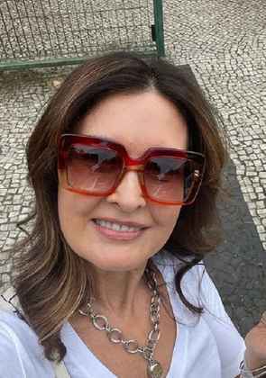 FÁTIMA BERNARDES - Jornalista e apresentadora de TV, nascida no Rio de Janeiro (RJ) em 17/09/1964.