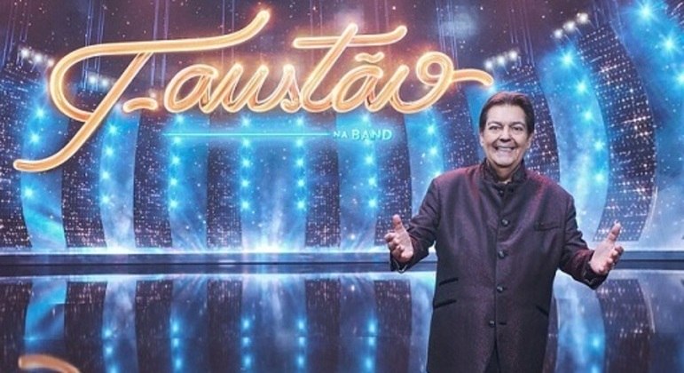 Depois de 33 anos de Globo, Fausto Silva está, de novo, na Band