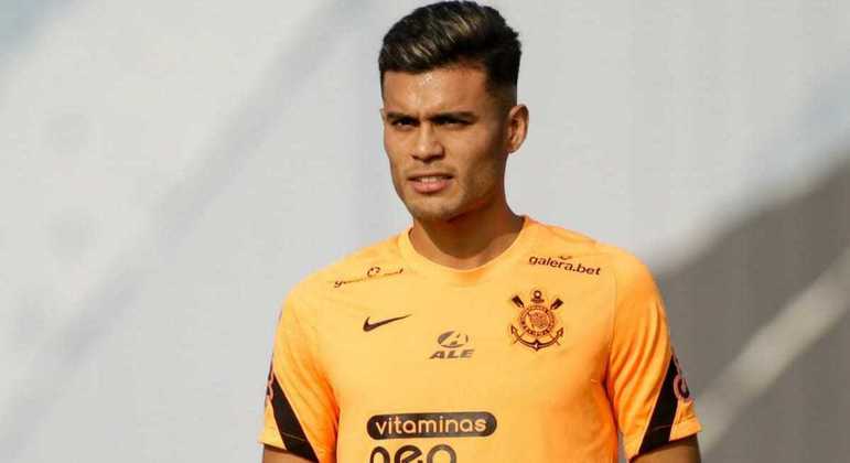Volante Fausto Vera em treino pelo Timão