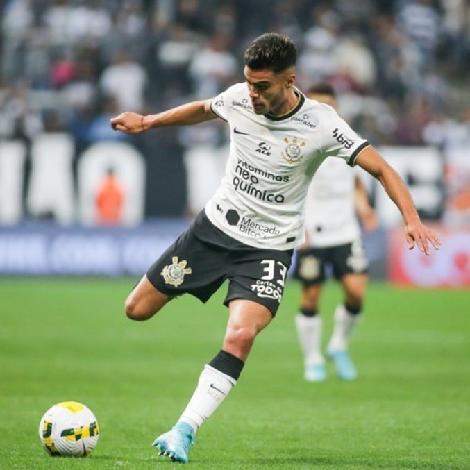 Fausto Vera preocupa departamento medico do Corinthians