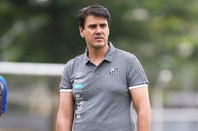 FECHADO - A direção santista, liderada por Andres Rueda, decidiu demitir Jorge Andrade, então de gerente de futebol do Peixe. Os resultados ruins e a presença do clube na zona de rebaixamento pesaram na decisão.
