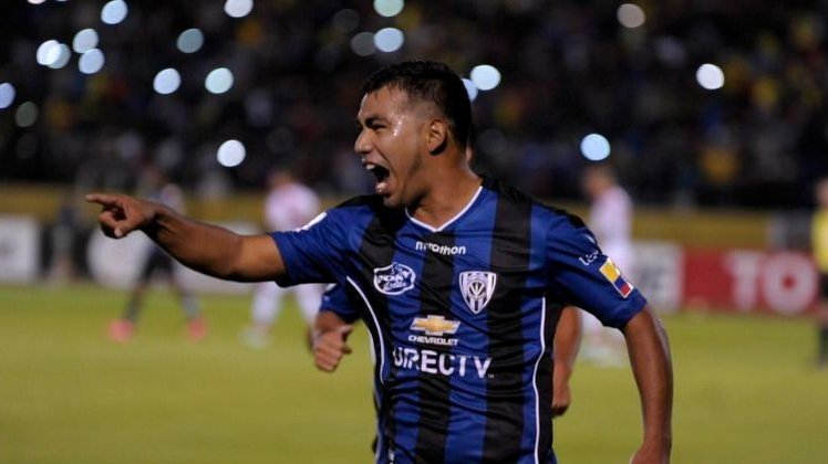 FECHADO! - A volta do meio-campista Junior Sornoza ao Independiente del Valle teve a sua continuidade garantida nesta semana. O atleta e clube fecharam um novo acordo, com duração, agora, até 2024.