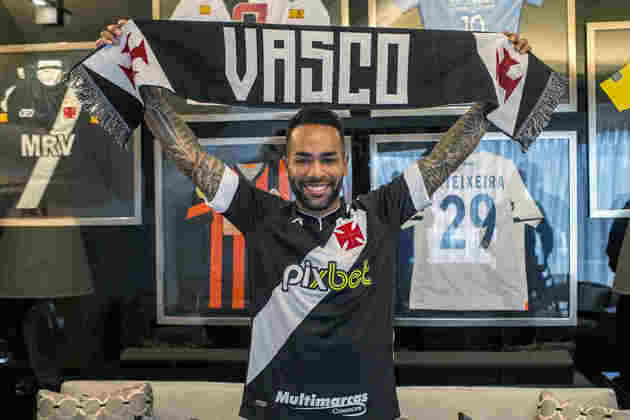 FECHADO - Alex Teixeira foi apresentado pelo Vasco. O atleta assinou com o clube até o final da Série B, com a opção de estender a duração por mais um ano.