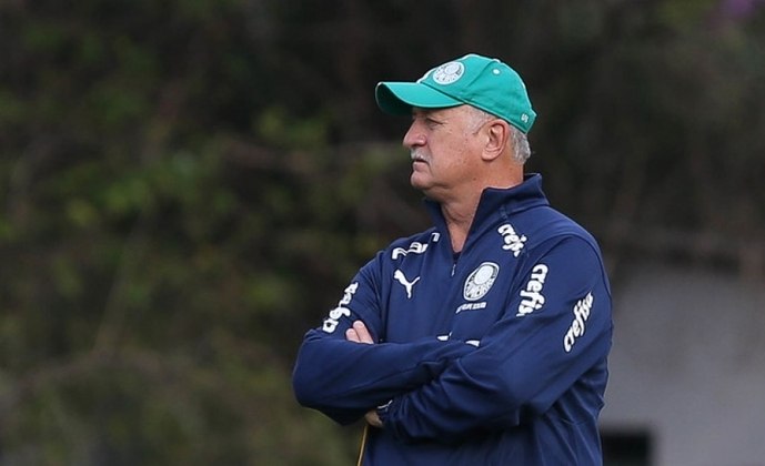 FECHADO - Felipão acertou com o Cruzeiro para ser o novo treinador do clube mineiro até dezembro de 2022.