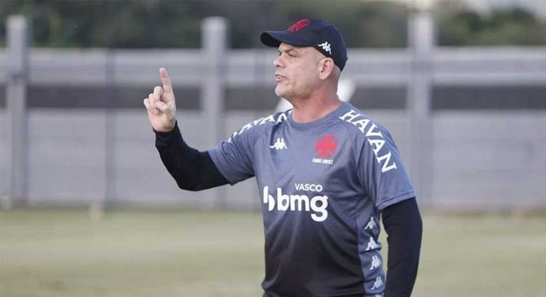 FECHADO - Interino nas últimas três rodadas da Série B, o auxiliar técnico Fábio Cortez não faz mais parte da comissão técnica permanente do Departamento de Futebol do Vasco. O clube anunciou a decisão, na manhã desta sexta-feira, e agradeceu ao profissional pelo empenho.