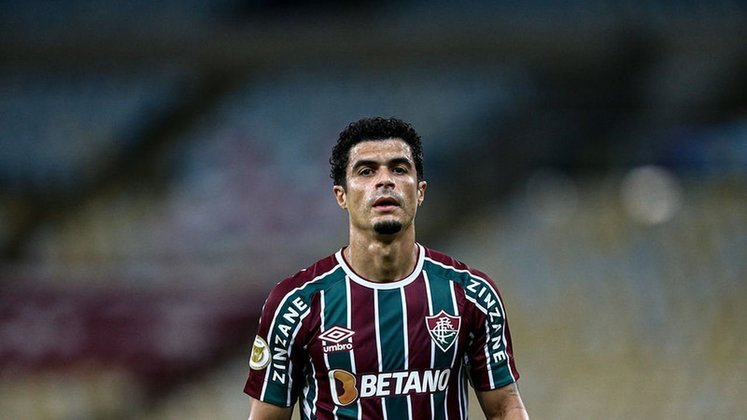 FECHADO! O Coritiba anunciou a contratação do lateral-esquerdo Egídio, ex-Fluminense, como o primeiro reforço para 2022. O contrato do atleta de 35 anos será válido até o final do ano que vem.