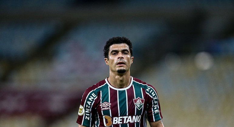 FECHADO! O Coritiba anunciou a contratação do lateral-esquerdo Egídio, ex-Fluminense, como o primeiro reforço para 2022. O contrato do atleta de 35 anos será válido até o final do ano que vem.