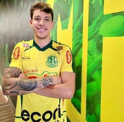 FECHADO - O lateral-esquerdo Guilherme Biro, ex-Coritiba, é o novo reforço do Mirasol. O clube paulista anunciou a chegada do jogador.