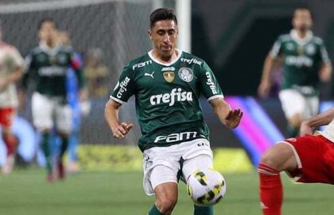 FECHADO - O Palmeiras resolveu mais uma pendência de seu elenco ao fechar o empréstimo de Miguel Merentiel para o Boca Juniors-ARG. O anúncio foi feito pelo clube argentino, que ficará com o atacante por uma temporada, podendo contratá-lo em definitivo no fim de 2023.