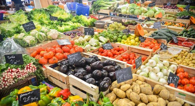 Alimentos in natura, como frutas, legumes e hortaliças, devem pressionar preços no 1º trimestre