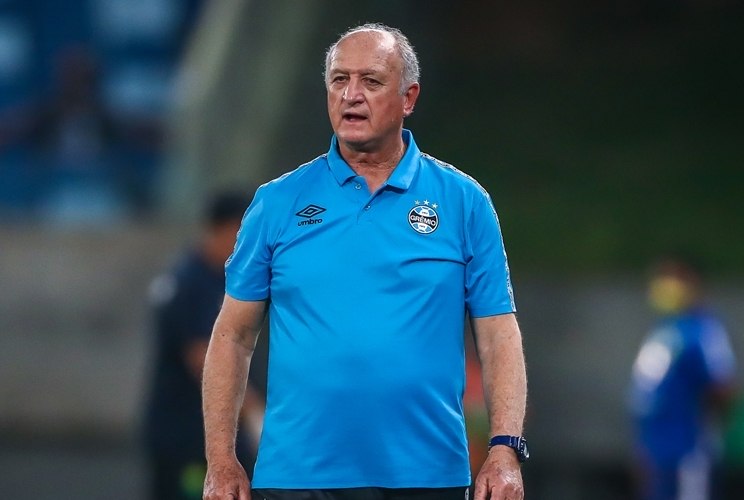 Felipão não deverá seguir no Grêmio em 2022. Seu trabalho é fraco. Time não rende