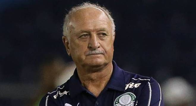 Felipão montou o Palmeiras como se fosse um time pequeno. Mereceu o vexame