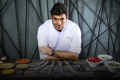 O chef  e apresentador Felipe Bronze