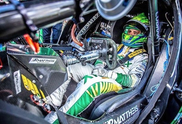 Felipe Massa é paulistano, está com 41 anos  e atualmente compete na versão brasileira da Stock Car, competição de carros de passeio. Ele também é embaixador da Fórmula 1, onde competiu de 2002 a 2017. 