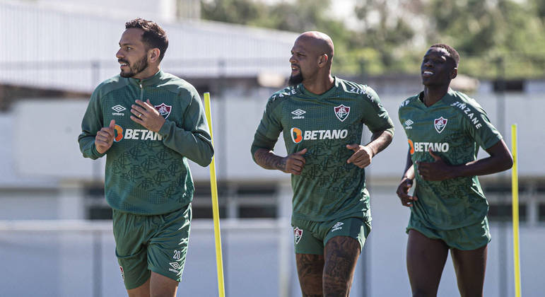 Felipe Melo durante treino com elenco do Fluminense, no CT Carlos Castilho