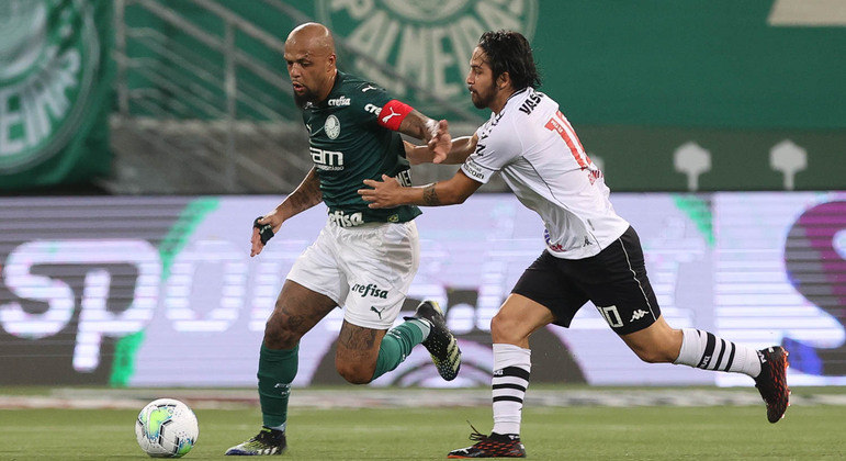 Felipe Melo e Benítez no último jogo entre Palmeiras e Vasco, em 2021