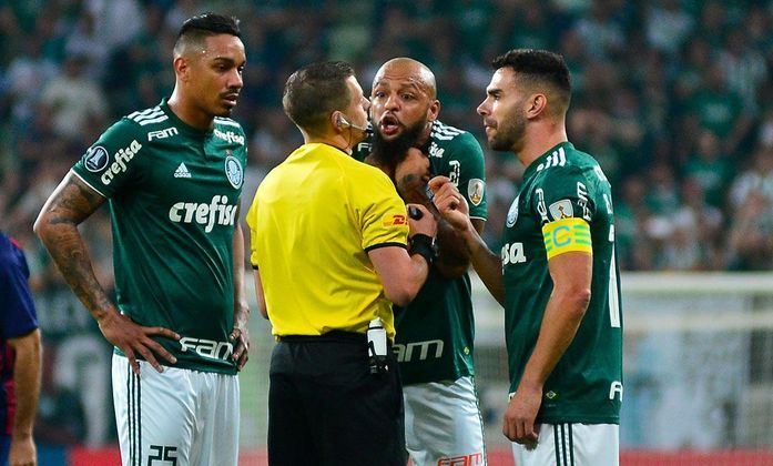 Felipe Melo recebe sexto cartão em oito jogos, e Palmeiras é o time mais  advertido do Brasileirão, palmeiras