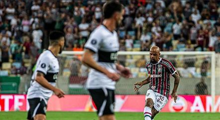 Felipe Melo renovou com o Fluminense até dezembro de 2024
