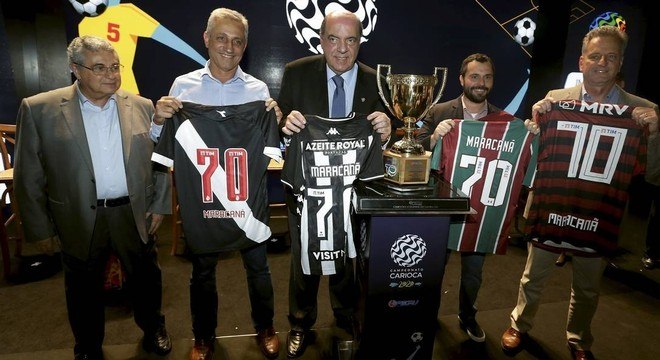 Flamengo e Vasco transmitiram seus jogos. Flu e Botafogo também querem