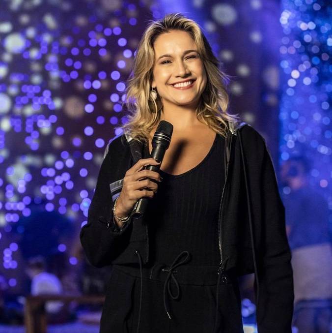 Fernanda Gentil fará participação no "Mais Você" , direto do Catar