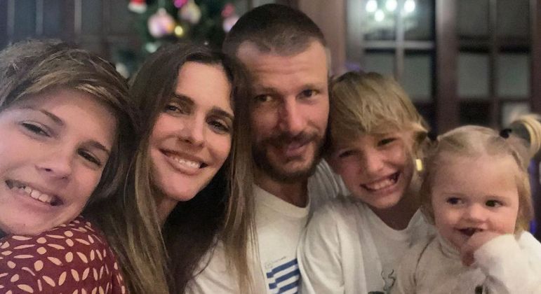 Fernanda Lima relata drama com sono da filha: 'Tentei fazer de tudo'
