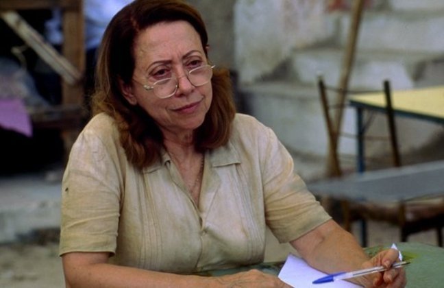 Fernanda Montenegro foi indicada ao Oscar de Melhor Atriz em 1999 pelo filme Central do Brasil. Ela divulgou o longa no exterior e chegou a ser entrevistada por nomes famosos como o apresentador David Letterman. Recentemente, a veterana foi eleita a mulher mais admirada do Brasil pelo terceiro ano consecutivo. A pesquisa foi realizada pelo Instituto Qualibest, empresa especializada em levantamento de dados online.