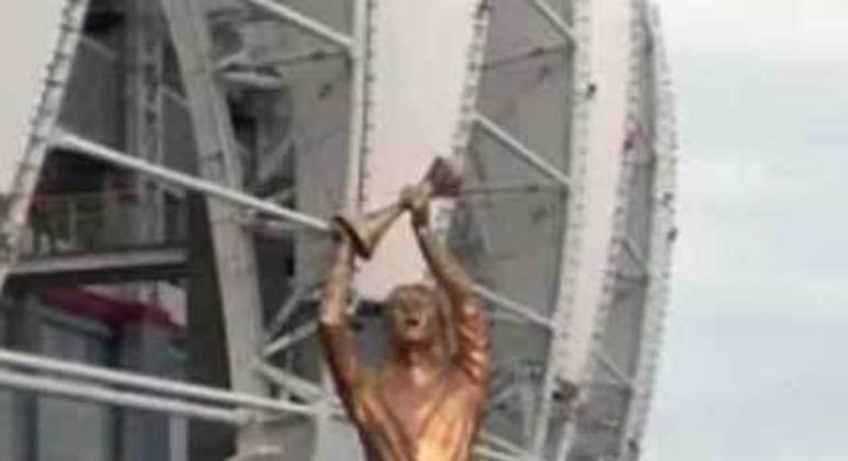 Fernandão - Localizada no estádio Beira-Rio