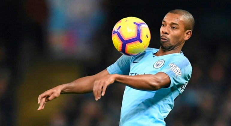 Fernandinho renovou até 2022! Veja como estão os jogadores que eram do  elenco do Manchester City quando o brasileiro chegou ao futebol inglês –  LANCE!