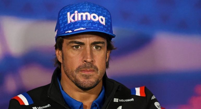 Alonso durante coletiva na Hungria, neste fim de semana, onde correu pela Alpine