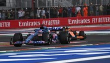 Carro de Alonso voa após acidente feio em GP dos Estados Unidos; veja