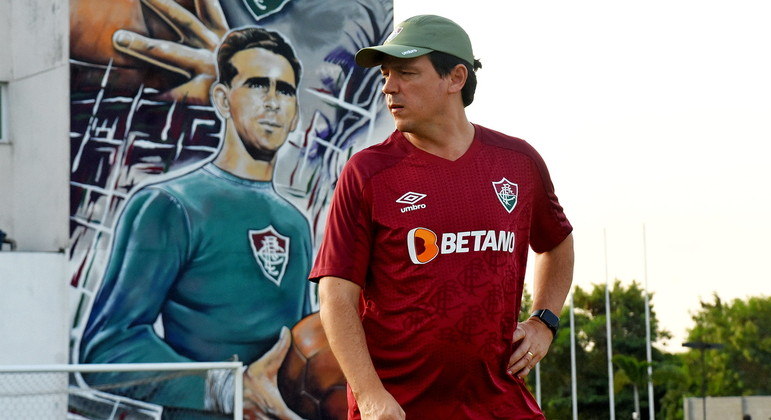 Técnico Fernando Diniz durante treino do Fluminense, no CT Carlos Castilho