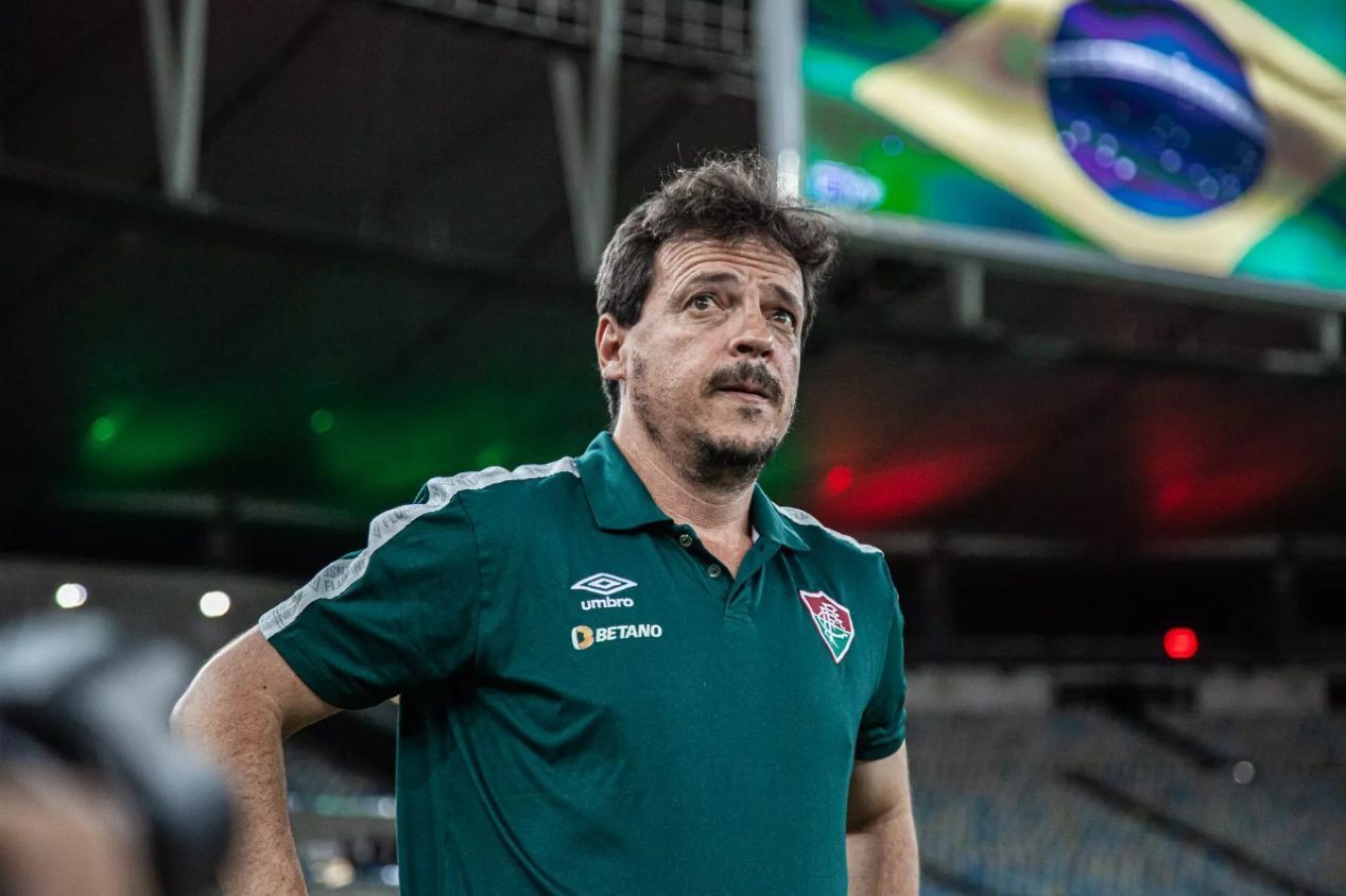 Fernando Diniz não quer continuar na seleção como auxiliar de Ancelotti. Situação está definida